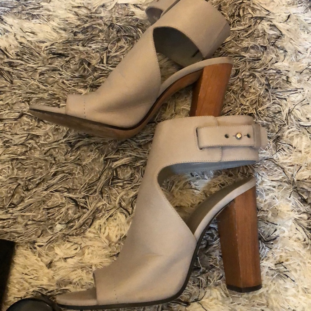 Vince grey wood block heel 37